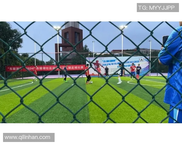 踢足球用英语怎么说以及相关常用表达和短语解析